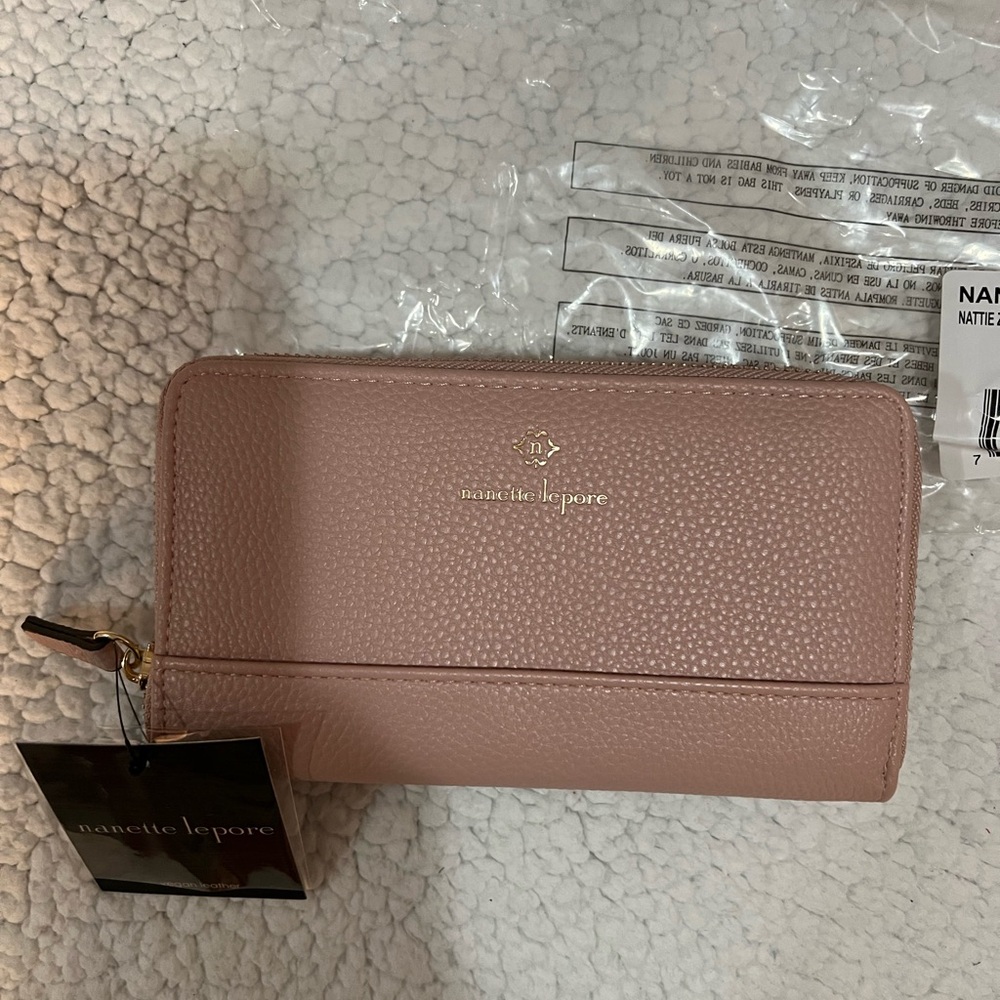 💞💞NANETTE LEPORE Nattie Zip Back Clutch w/Tech Pocket-Blush NWT/packaging